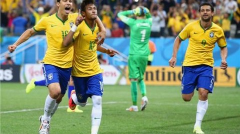 巴西vs瑞士上半场0-0，卡塞米罗绝杀助桑巴军团提前出线