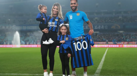 从苏宁14号到中甲新篇章，南小亨的足球坚守与江苏蓝色传承