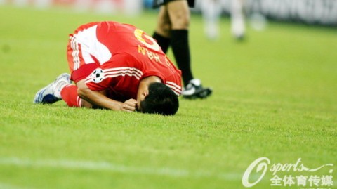 国足vs乌兹别克斯坦2-2遭绝平 邵佳一执教首期拉练不败收官